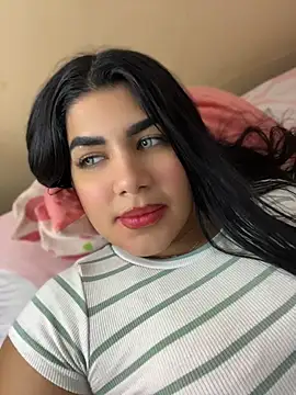 Chat +18 de Aurorahii ao vivo