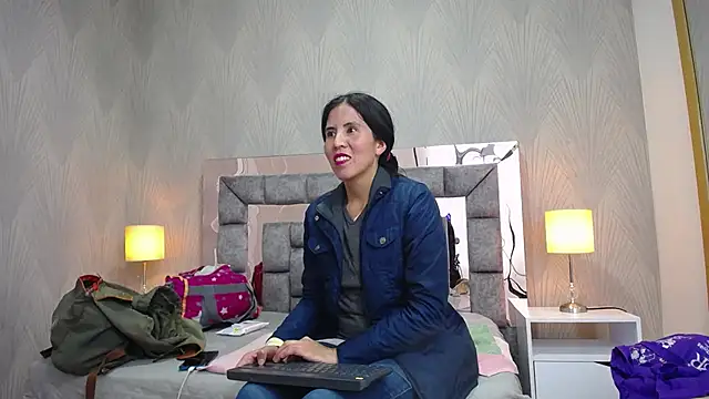 Chat +18 de GiselaZivic ao vivo