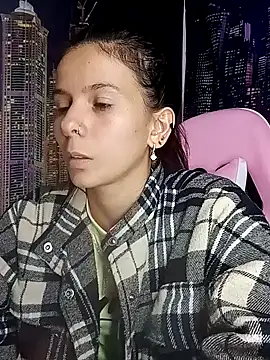 צ'אט XXX בשידור חי של BigbuttBrooklyn_