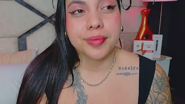 AuroraRosee Adlı Modelin Canlı XXX Sohbeti