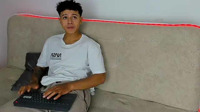 _Alex_Colton 现场XXX聊天