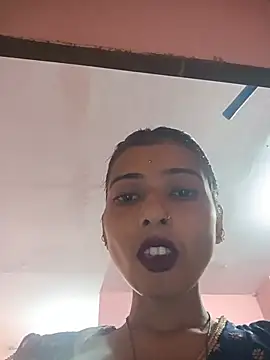 XXX chat uživo modela Desipari_777