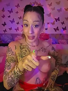 CHACHOULAND live XXX chat
