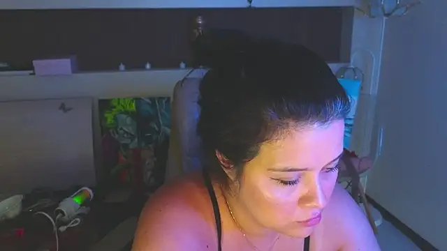 XXX chat uživo modela Malika_uAngel