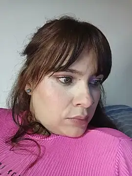 Chat +18 de Valeria888 ao vivo