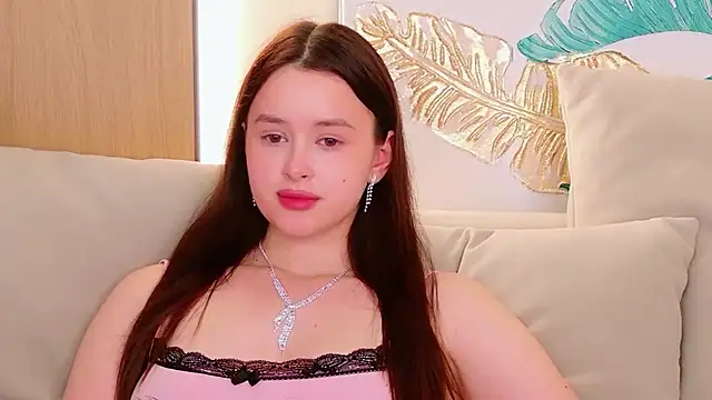 EvaSwen Adlı Modelin Canlı XXX Sohbeti
