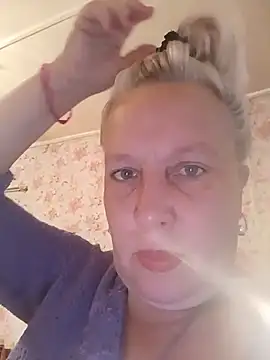 Chat XXX en directo de Cerd_Ayaz