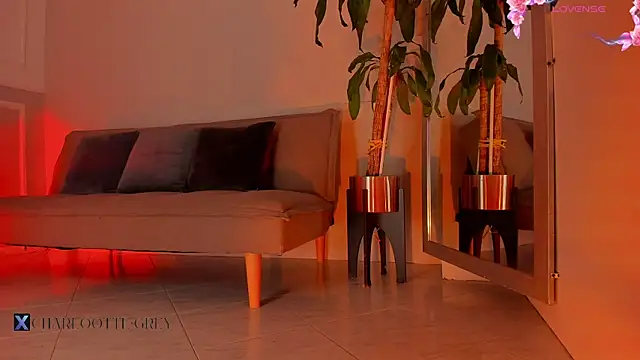 charlotte__grey 即時 XXX 聊天
