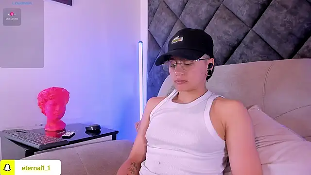_Eternal_'s Live XXX Chat