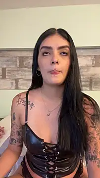 Chatroom XXX en direct de AliceRitter