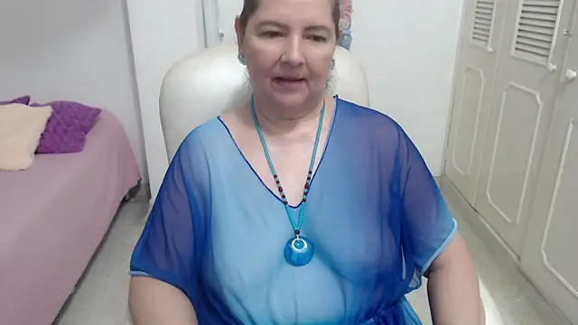 leonela_69's Live XXX Chat