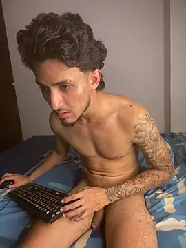 Kriss_Edwards Chat XXX in diretta