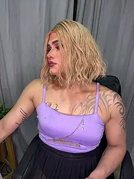Show de Melania_ferr na webcam