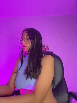 Chat +18 de MoonLitDoll ao vivo