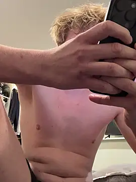 Novvikk88's Live XXX Chat