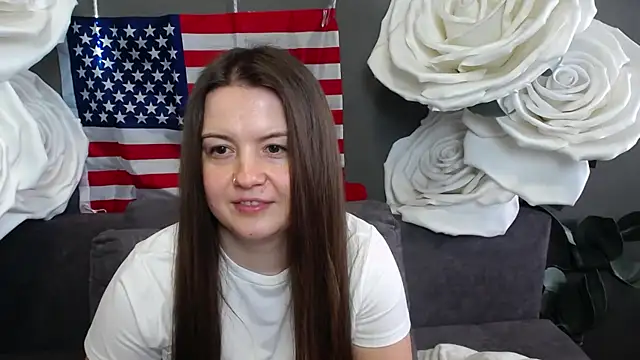 Chat +18 de MavkaCute ao vivo