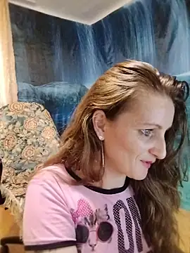 دردشة CrazyMaya39 الجنسية المباشرة