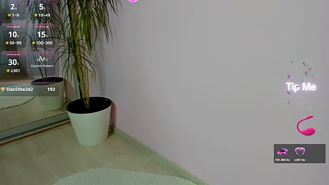 Chat +18 de Monica_Luno ao vivo