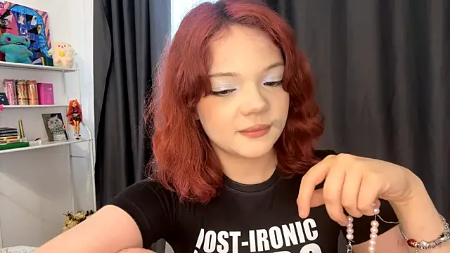 SmilingCutie Live XXX-Chat