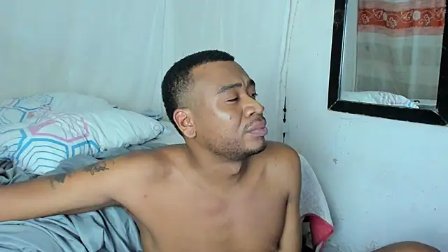 Cherry_Chocolate 即時 XXX 聊天