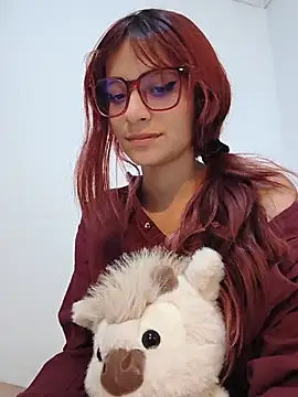 RedMeloddy's Live XXX Chat