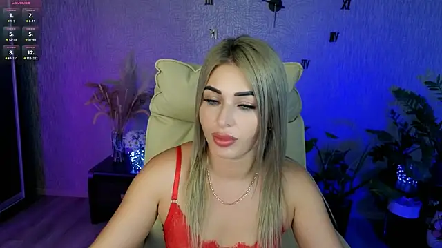 NikkiiStill's Live XXX Chat