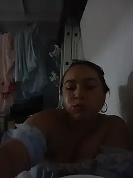SabrinaVantress' Live XXX Chat