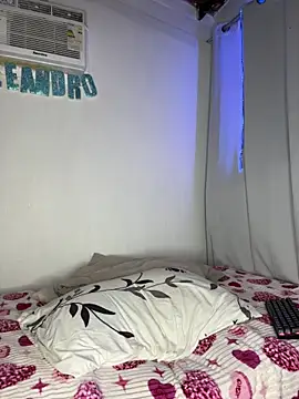 PrincesLeo Adlı Modelin Canlı XXX Sohbeti
