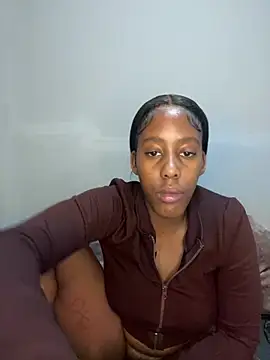 petite_bee – Naživo XXX chat