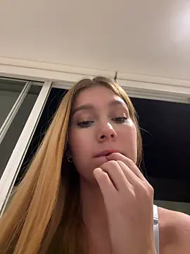 Nikii__ live XXX chat