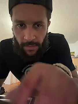 HungStr8Lightskin élő XXX-chatje