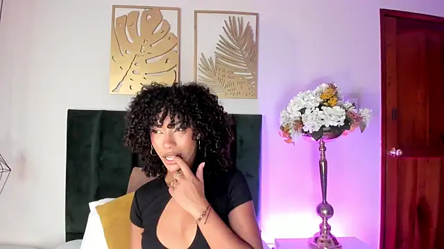 دردشة DakotaDesire الجنسية المباشرة
