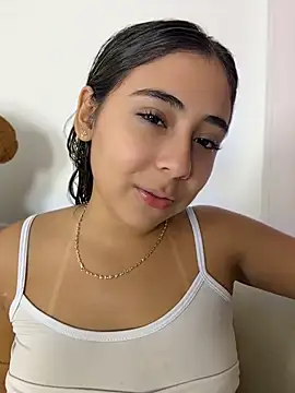 دردشة MelodyRey__ الجنسية المباشرة