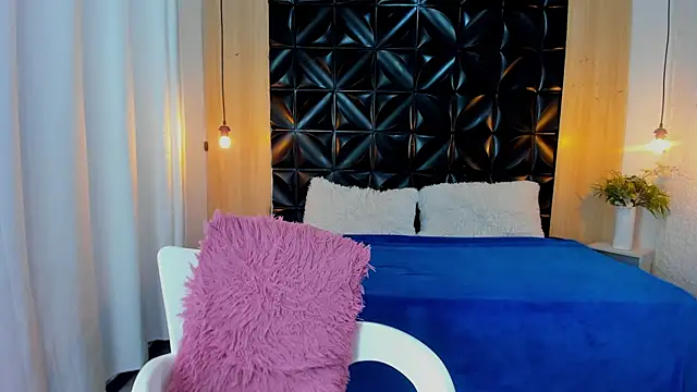 Veyra_Thaliaa Webcam show