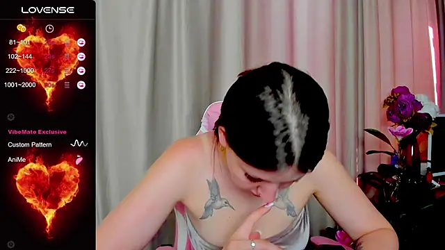 Arya_Curves 라이브 XXX 채팅
