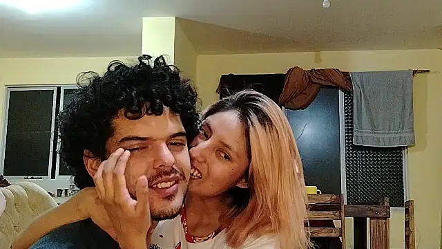 mindymiaw's Live XXX Chat