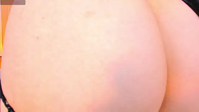 demyrose_ élő XXX-chatje
