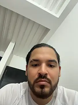 XXX chat uživo modela Efren_Fernandez