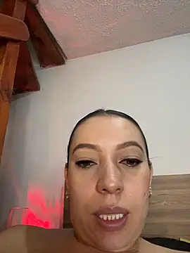 Chat XXX en directo de Moon_Blake