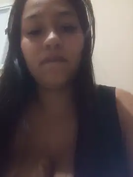 Novinhadobucetao00's Webcam Show