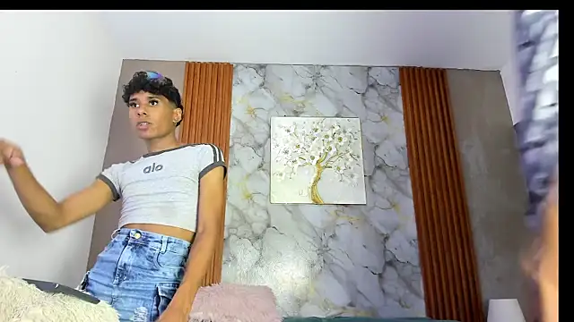 Chatroom XXX en direct de BOUL_GUYS