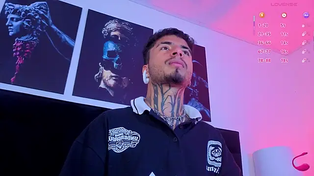 JuanCamiilo_66 élő XXX-chatje