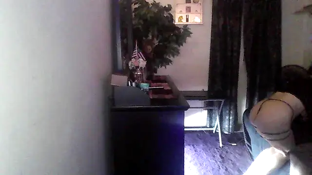 Chat +18 de Karlykox69169 ao vivo