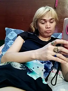 QueenSoreal live XXX chat