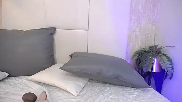Sweetlittle_luna Chat XXX in diretta