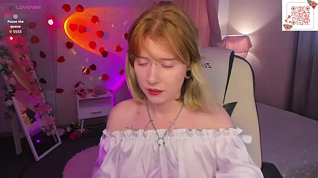 Elira_Vane's Live XXX Chat