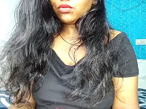 XXX chat uživo modela Muktha