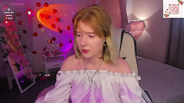 Онлайн чат XXX Elira_Vane