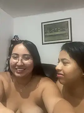 Mia_and_Scarlett's Live XXX Chat