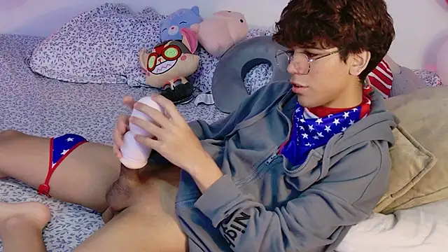 Samy_Twink's Webcam Show